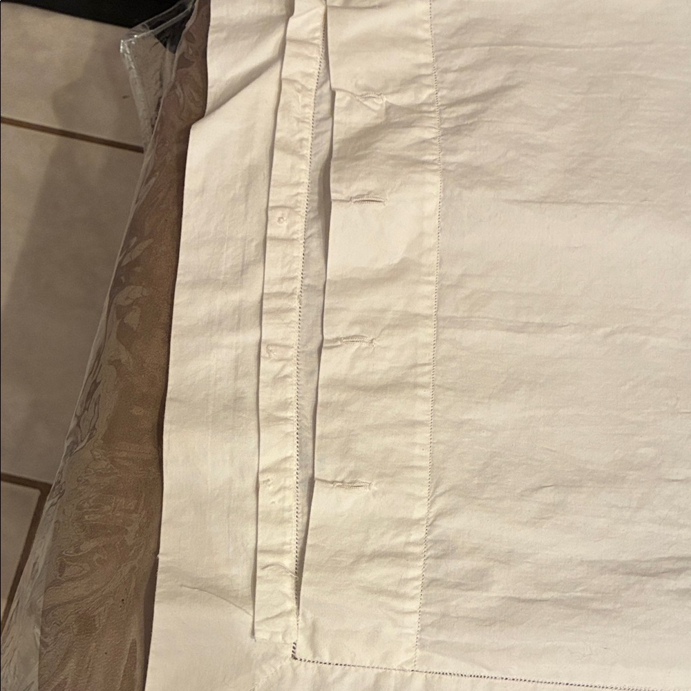 Embroidered White Pillowcase - Picture 8 of 10